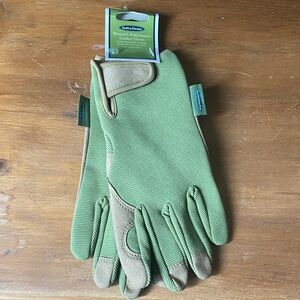 Smith & Hawken Light Green and Tan Garden Gloves